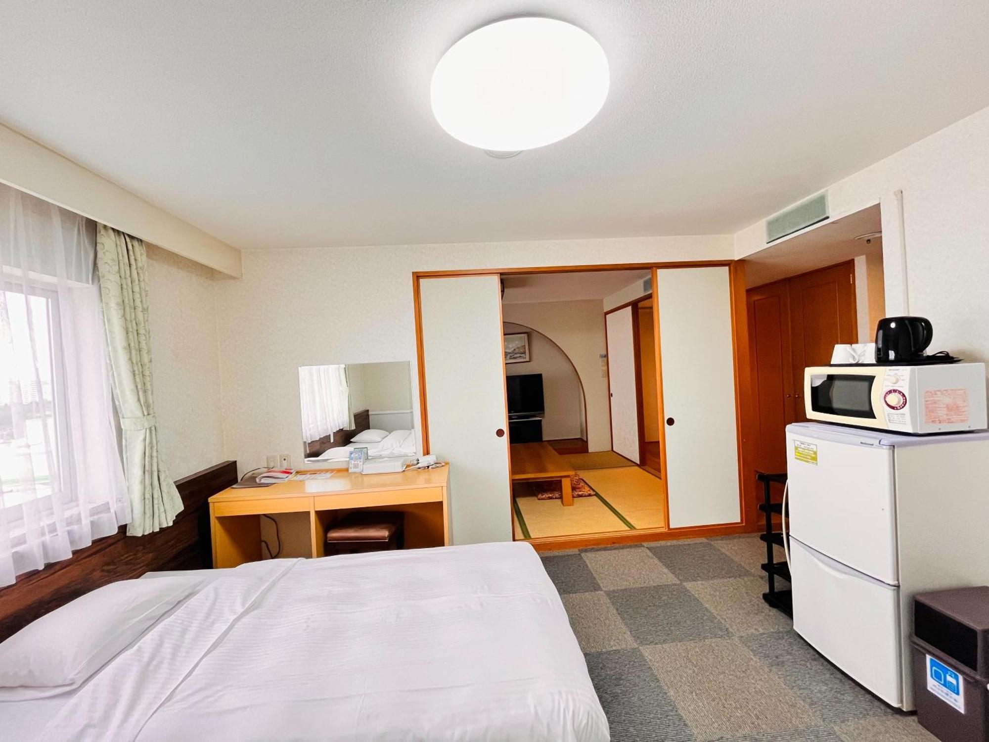 Hotel Orox Naha Exteriör bild